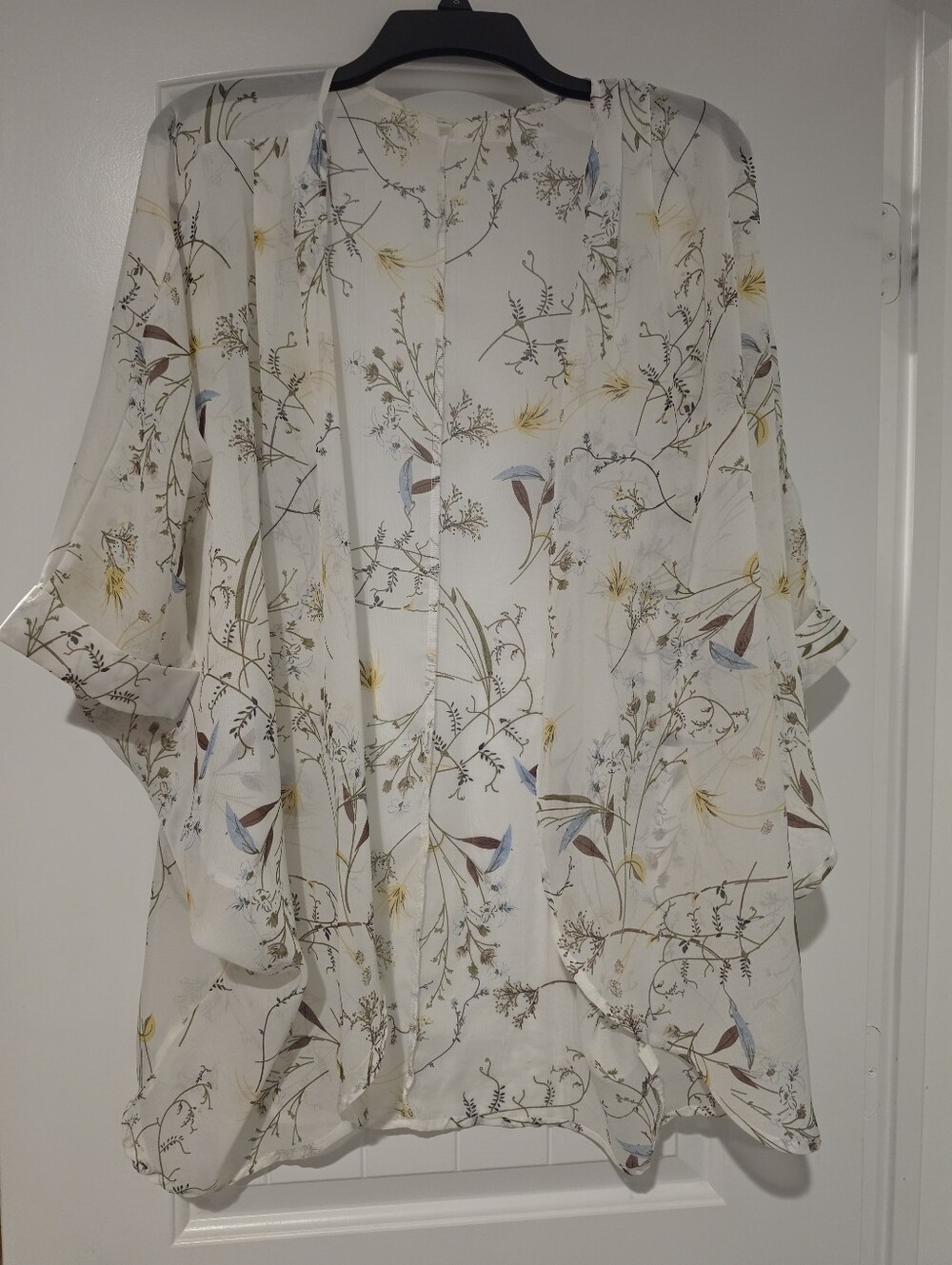 Lightweight Floral Kimono Cardigan - White/Cream